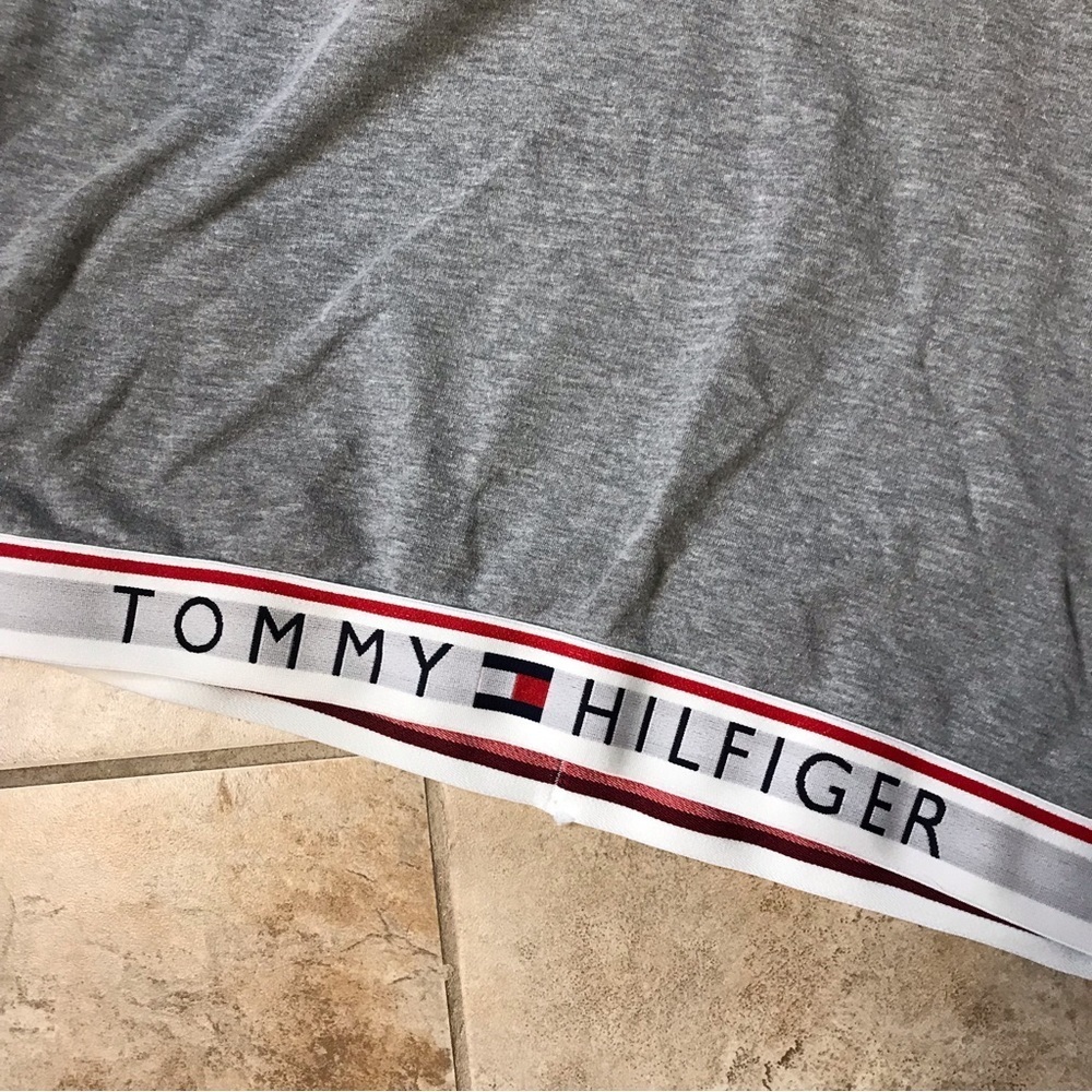 Rare Tommy Hilfiger Hoodie View 2
